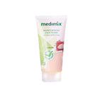 Medimix Combo Pack of Ayurvedic Glycerine Lakshadi Oil Soap with Moisturizing Face Wash 150ml Moisturising Luxury Helps Prevent Dry Skin  Natural Protection with Glycerin and Lakhshadi Oil  Green