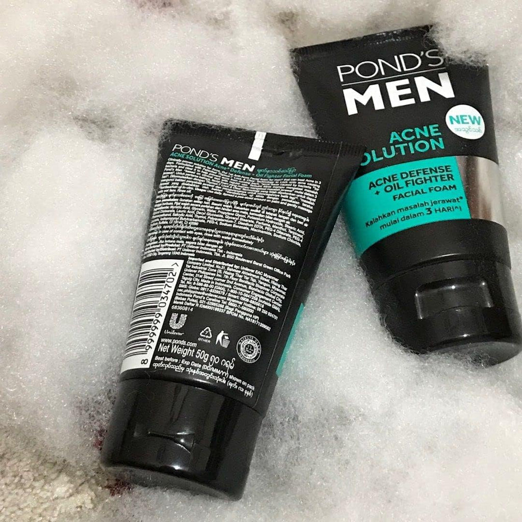 Pond's Men Acne Solution Facial Foam - Acne Defense & Oil Fighter - Reduces Bacteria that cause Acne - Able to Overcome Acne Starting in 3 Days - 100 g